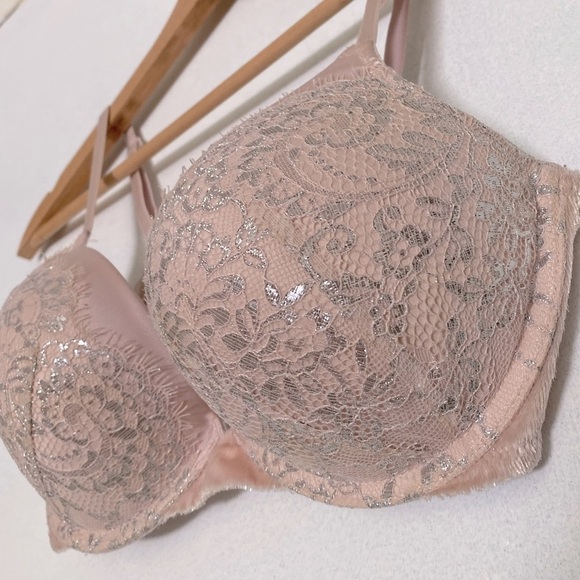 VICTORIA’S SECRET LACE PINK FUZZY PUSH UP PADDED BRA - Picture 2 of 10
